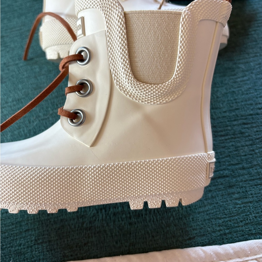 Kids Cream Chelsea Rain Boot - Picture 5 of 11